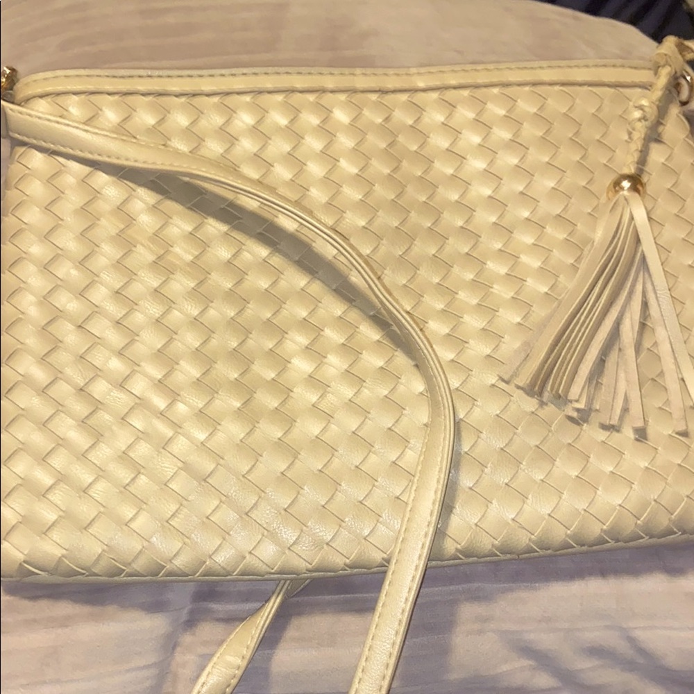Elegant Cream Woven Shoulder Bag